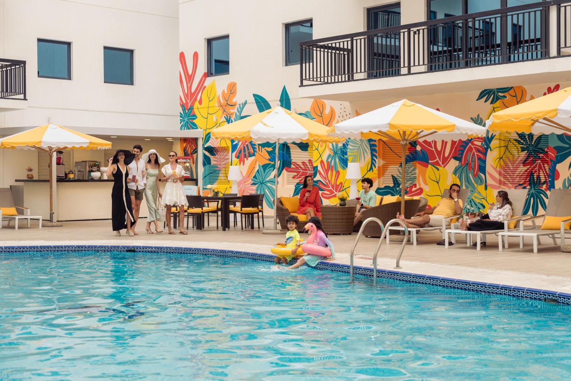 Golden Sands Suites Дубай Экстерьер фото